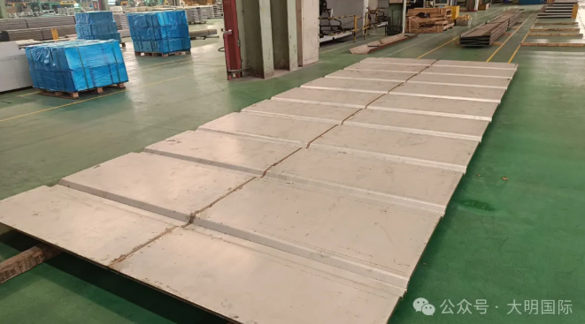 反其道行之，显真功！大明挑战又一超长超宽折弯件加工